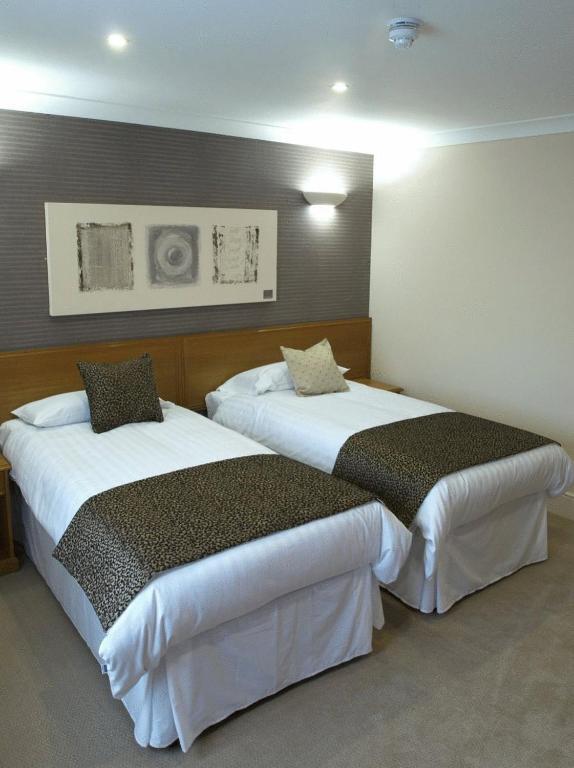 The Barns Hotel Cannock Quarto foto