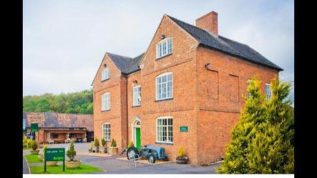 The Barns Hotel Cannock Exterior foto